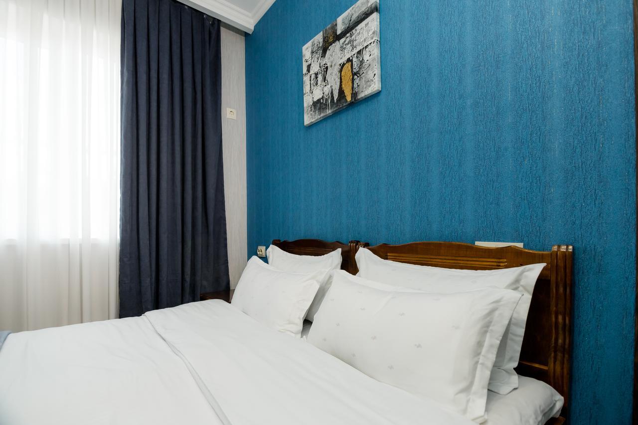 Big Family Guest House Tbilisi Ngoại thất bức ảnh