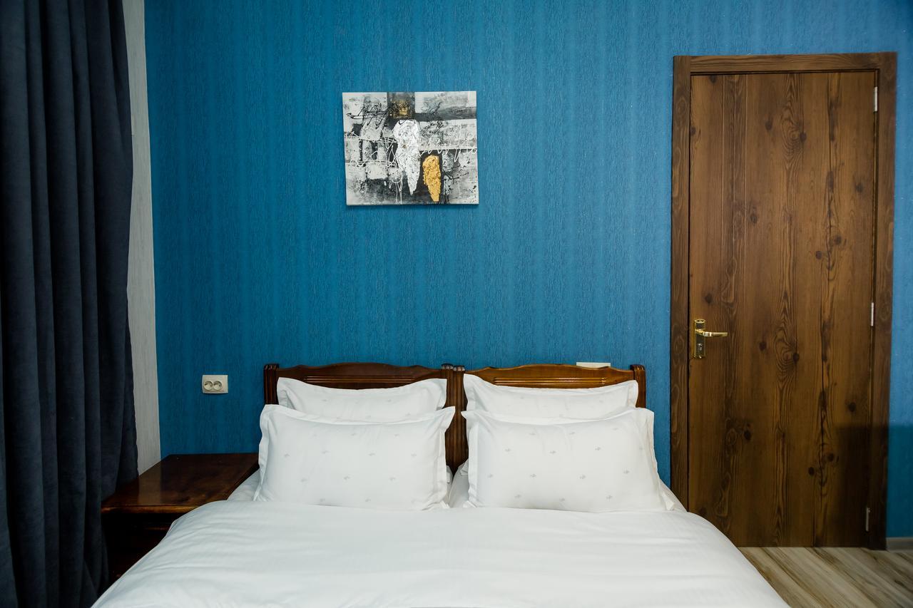 Big Family Guest House Tbilisi Ngoại thất bức ảnh
