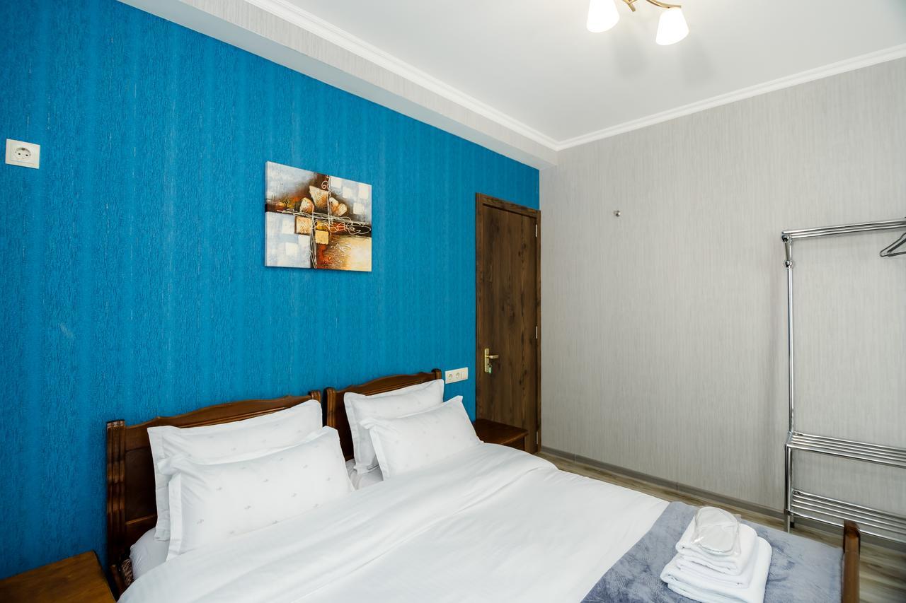 Big Family Guest House Tbilisi Ngoại thất bức ảnh
