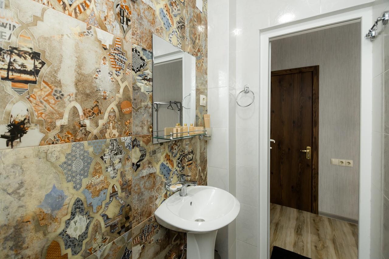 Big Family Guest House Tbilisi Ngoại thất bức ảnh